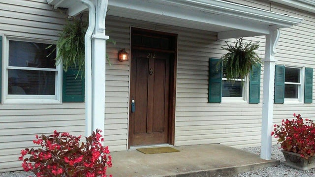 212 W Main Street, Midway